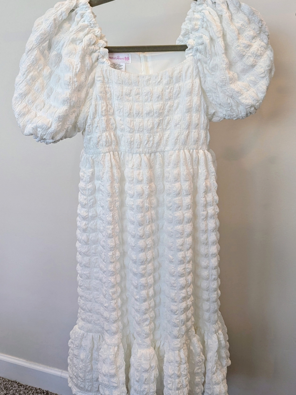 Girls' White Dress With Puff Sleeves